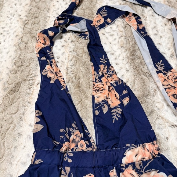 NWOT Elegant Floral Navy Tie Jumpsuit Size L - Picture 8 of 10